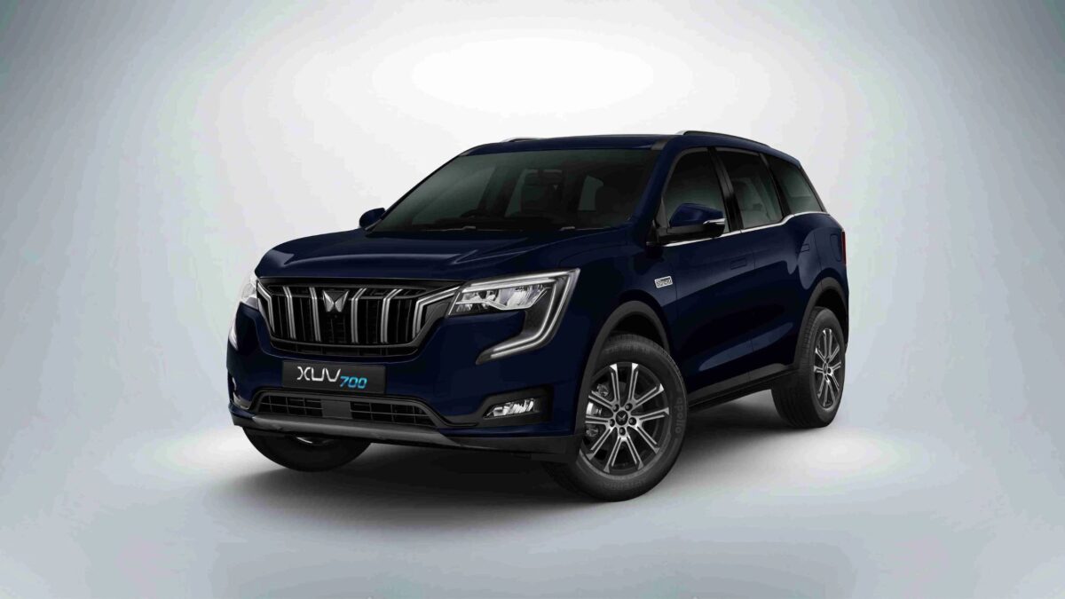 Tata Sierra से लेकर XUV700 फेसलिफ्ट तक—2026 में SUV बाज़ार में आएगी बड़ी क्रांति, इन नई गाड़ियों के एडवांस फीचर्स आपको दीवाना बना देंगे!